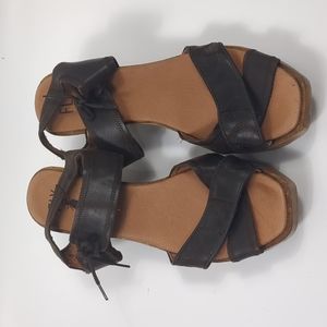 Fly London Block Heel Sandals Size 40 Made In Portugal